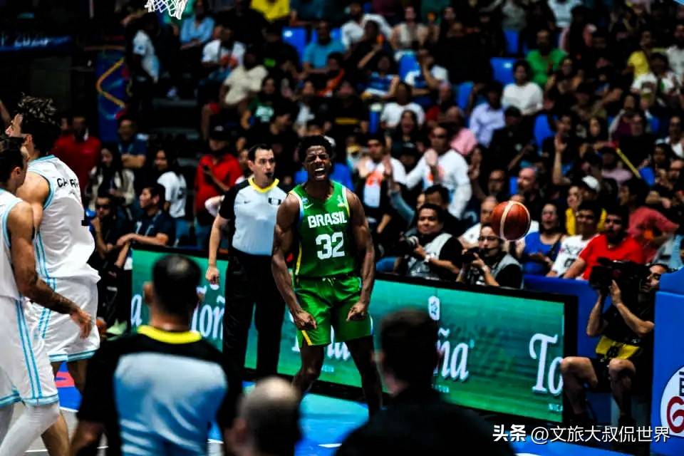 意大利男篮爆冷阿根廷男篮，杰伦·布朗三分雨点燃全场