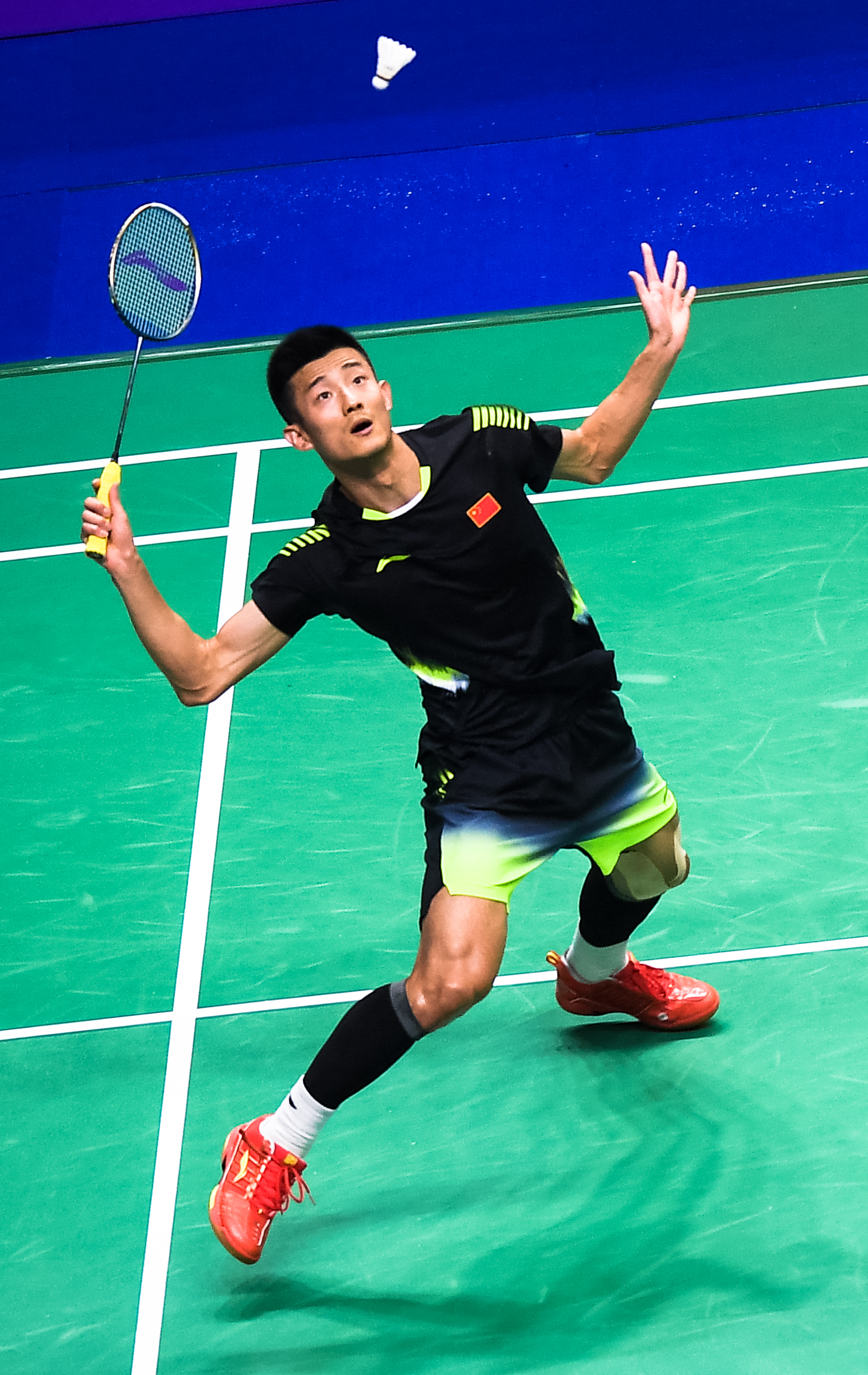 丹麦羽毛球队强势英格兰羽毛球队，谌龙制霸全场