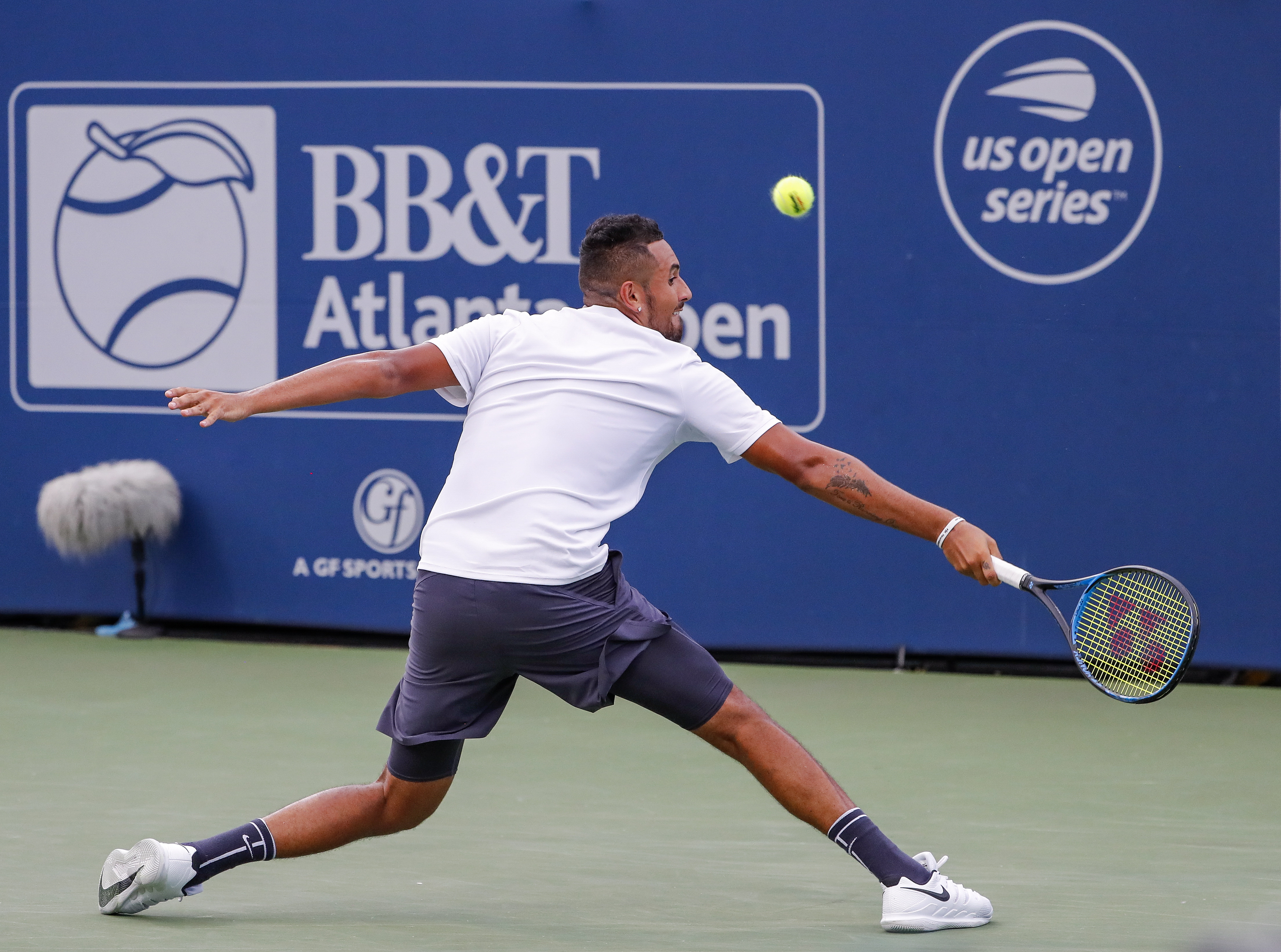 欧洲网球队逆转世界网球队，克耶高斯绝境逆转