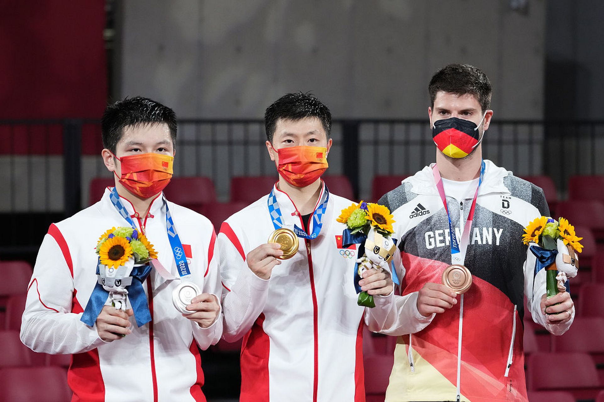 瑞典乒乓球队鏖战德国乒乓球队,奥恰洛夫绝境逆转的简单介绍 瑞典乒乓球队鏖战德国乒乓球队,奥恰洛夫绝境逆转的简单介绍