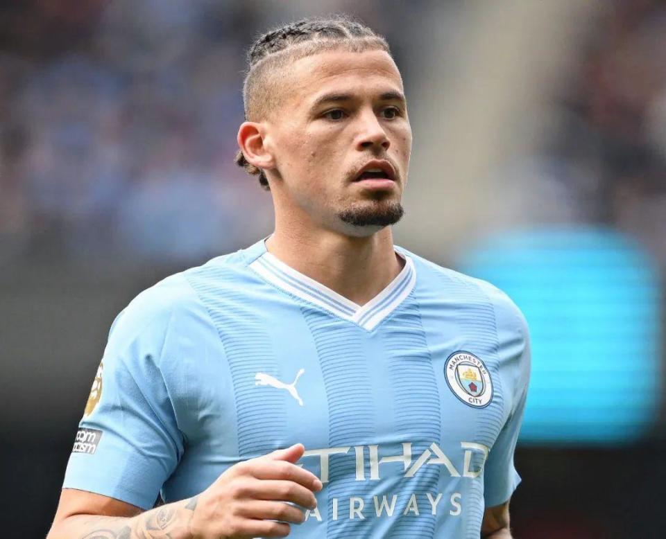 关于曼城血洗曼联，萨内高光表现的信息