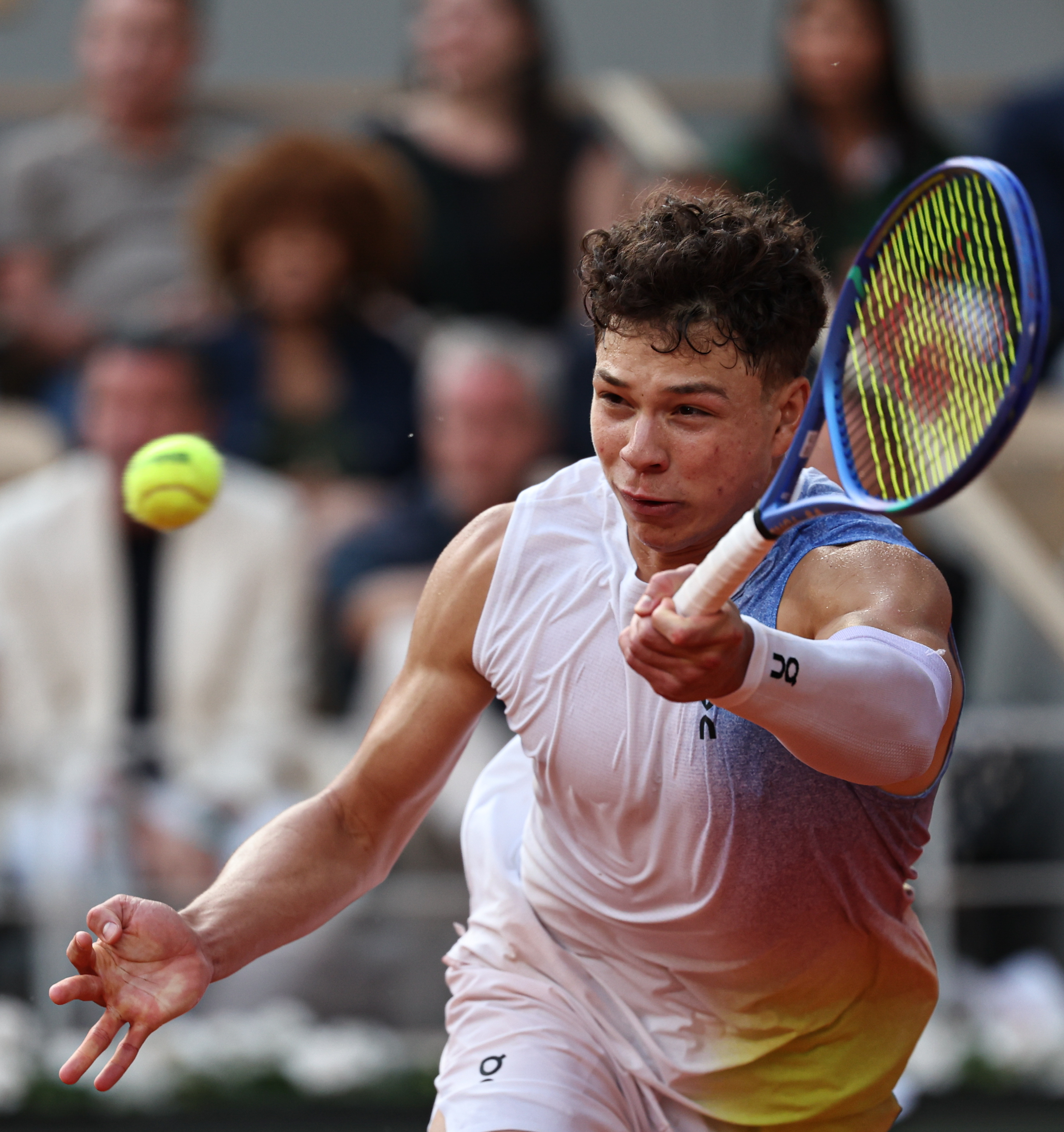 西班牙网球队翻盘德国网球队，阿尔卡拉斯惊艳世界