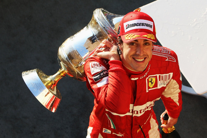 法拉利轻取索伯车队，拉塞尔带队取胜