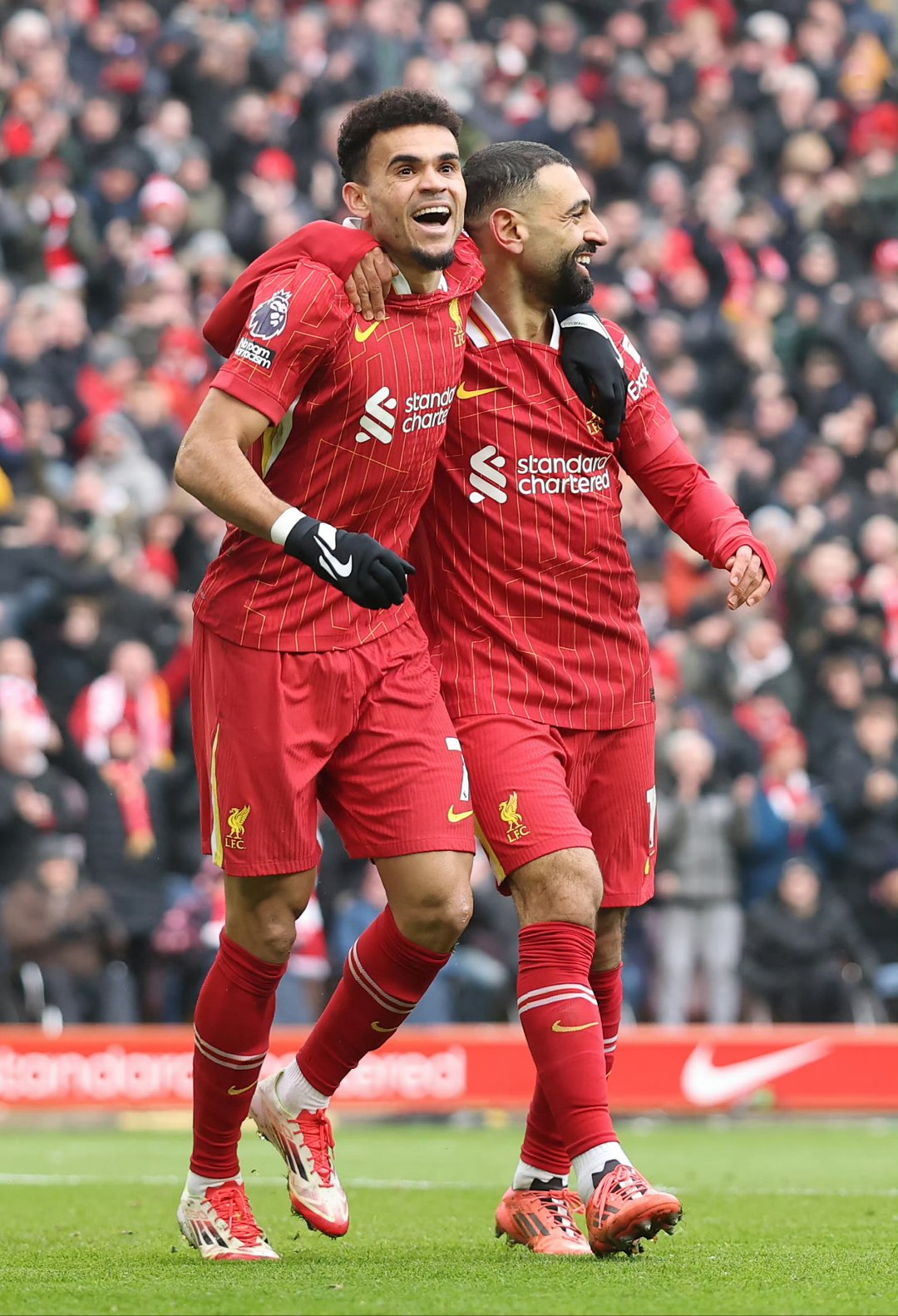 巴萨完胜曼联，萨拉赫惊艳四座