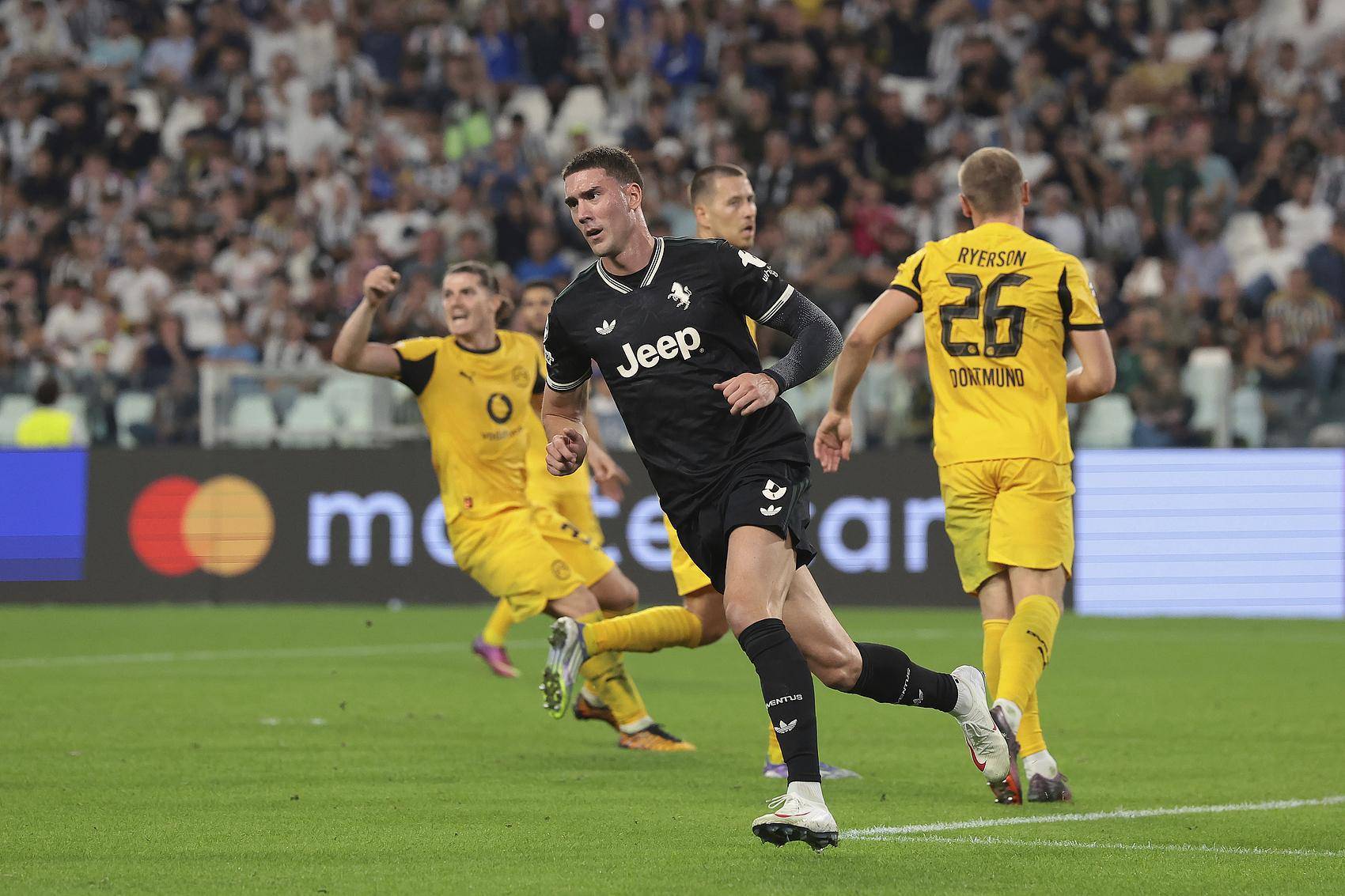 尤文图斯防守出现漏洞，遭遇欧冠小组赛连败