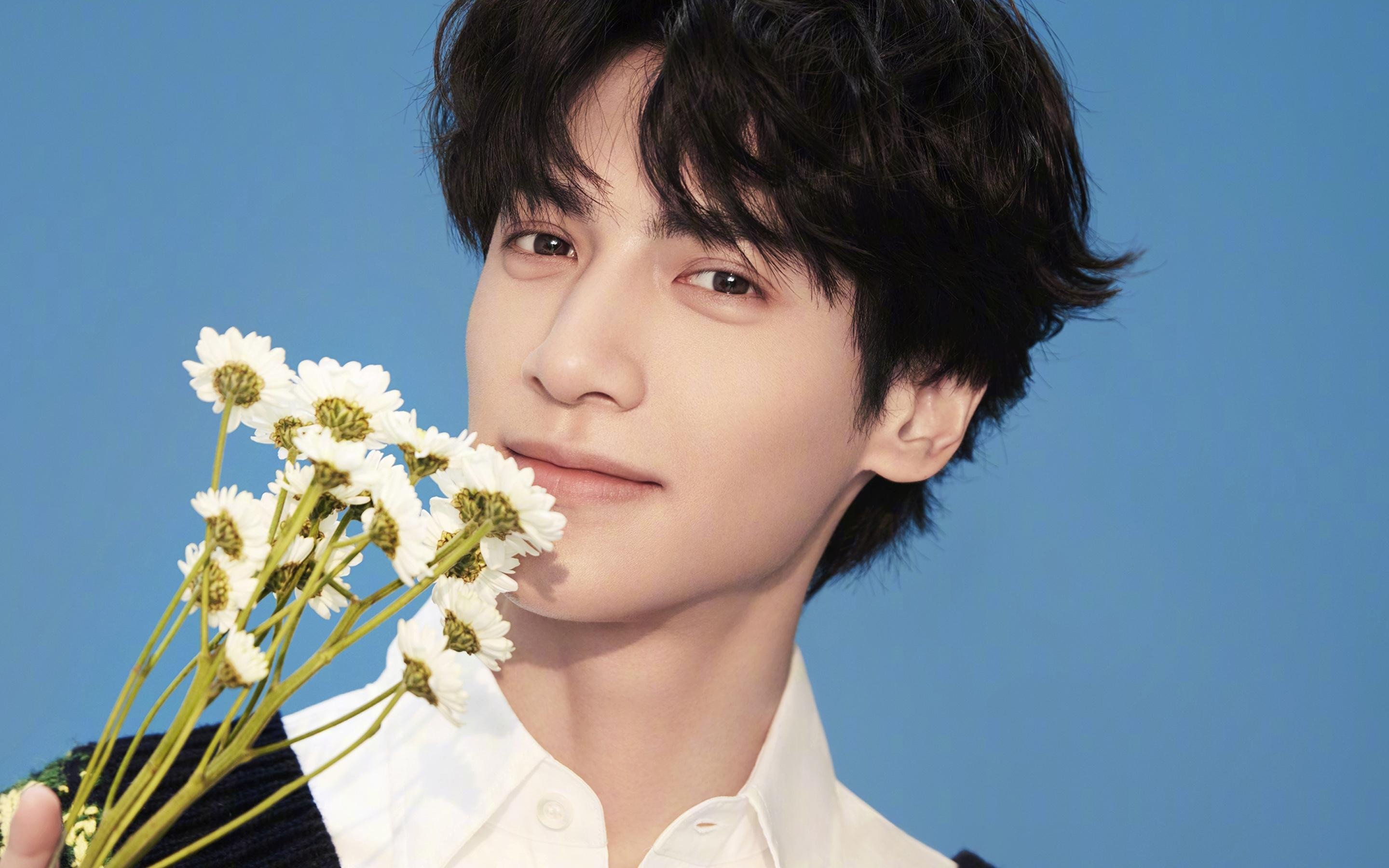 冬日双响,孙兴慜利刃出鞘,喀麦隆火山爆发斩埃及