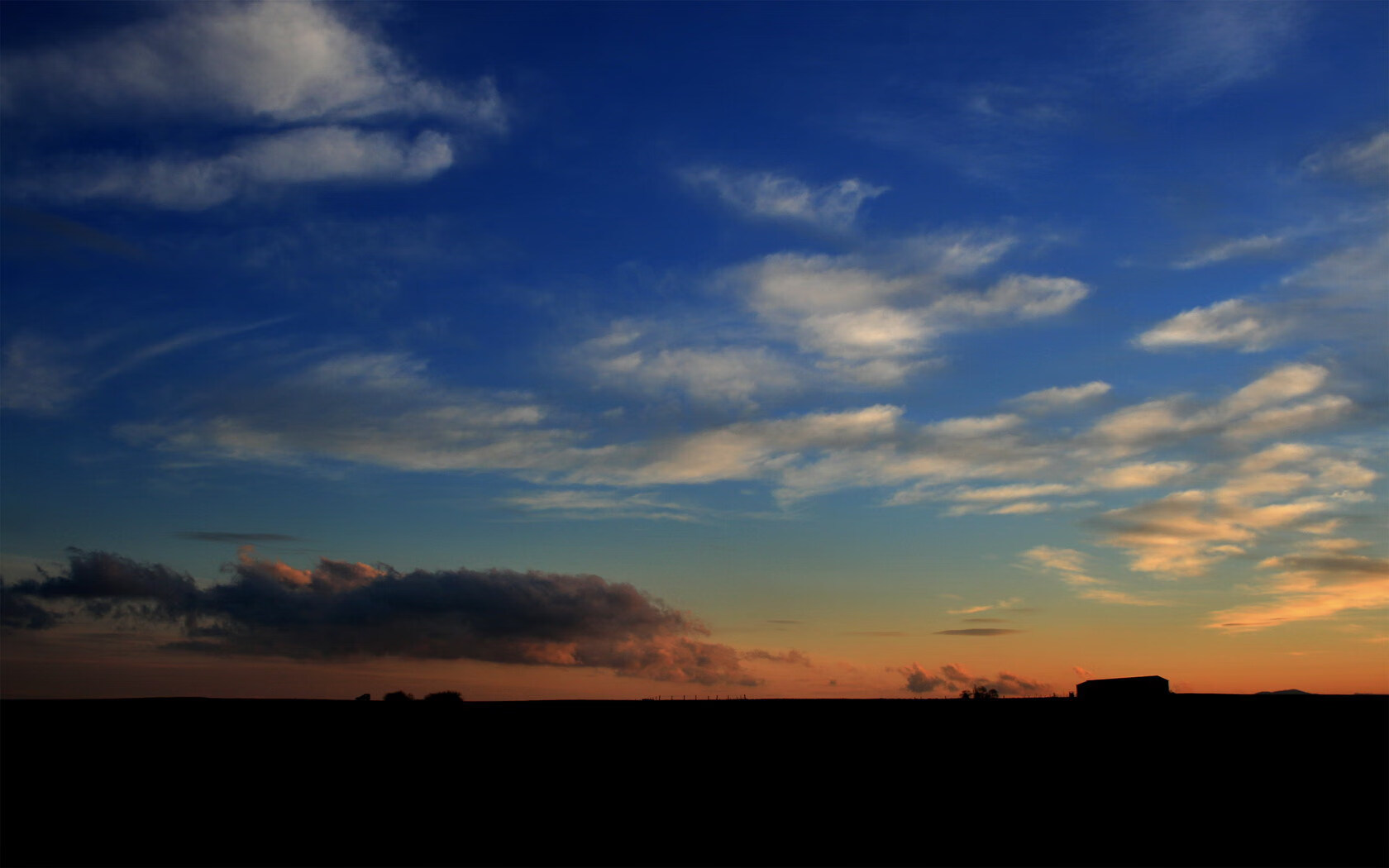 跨越次元壁的对决，拉文49分击穿上海防线，末节三分雨浇灭热火反扑