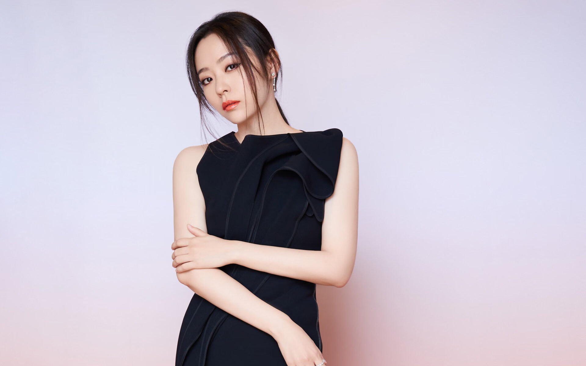 极光与红魔的冰火对决，2026世界杯F组，姆巴佩在雷克雅未克之夜改写命运