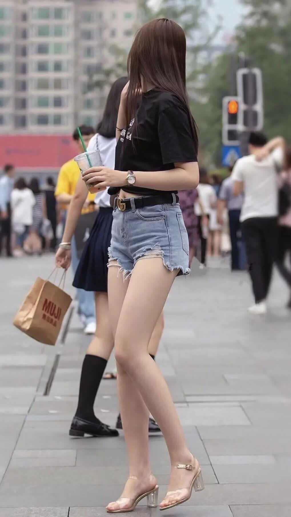 铁幕下的华丽弧线，2026，当捷克绝杀意大利，德布劳内点亮巅峰之夜